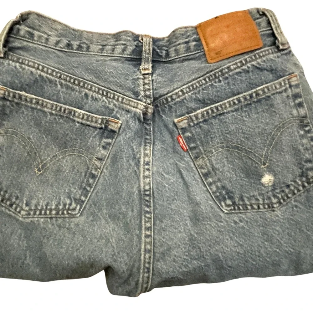 Levis Premium 501 Original Fit Distressed Jeans W28 L30 Blue Cotton Button Fly